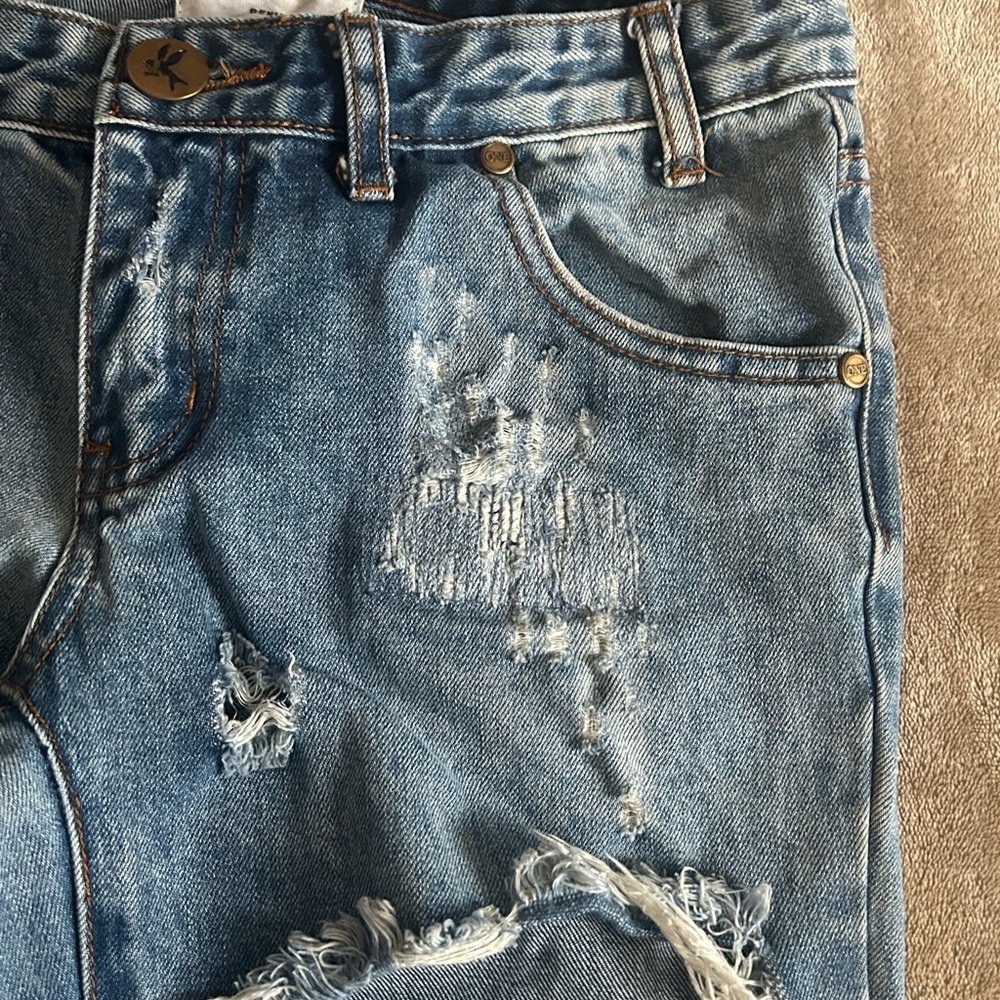 One by EightySeven X Distressed Skinny Jeans Size 26|Zipper Ankle|Patch Detail - Picture 8 of 16